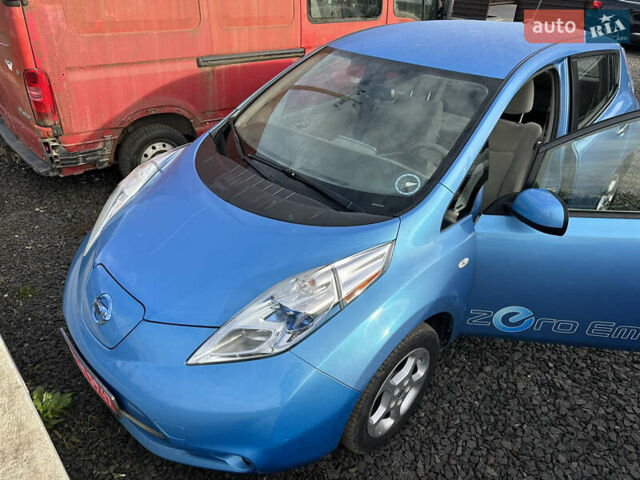 Синий Ниссан Лиф, объемом двигателя 0 л и пробегом 138 тыс. км за 5500 $, фото 16 на Automoto.ua
