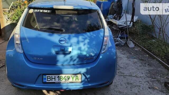 Синий Ниссан Лиф, объемом двигателя 0 л и пробегом 82 тыс. км за 4800 $, фото 4 на Automoto.ua