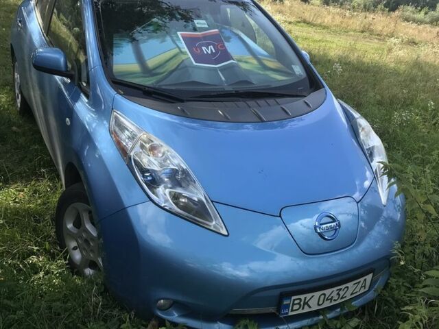 Синий Ниссан Лиф, объемом двигателя 0 л и пробегом 183 тыс. км за 12499 $, фото 2 на Automoto.ua
