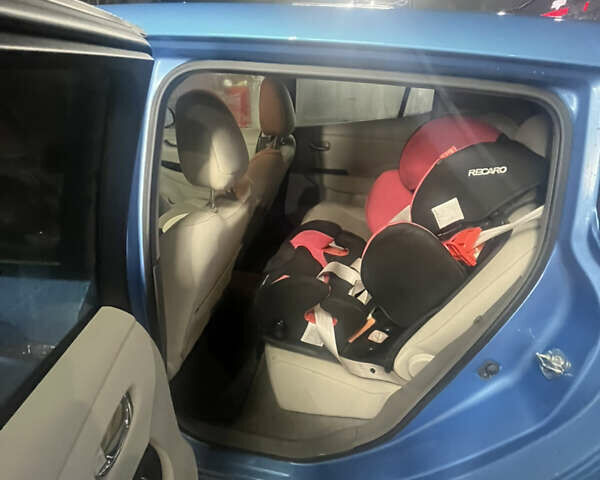 Синий Ниссан Лиф, объемом двигателя 0 л и пробегом 167 тыс. км за 5200 $, фото 6 на Automoto.ua