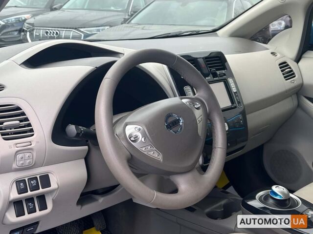 Синий Ниссан Лиф, объемом двигателя 24 л и пробегом 118 тыс. км за 6900 $, фото 6 на Automoto.ua