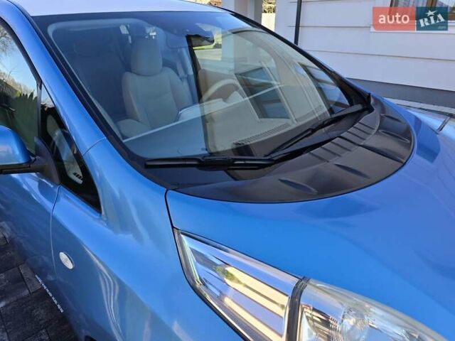 Синий Ниссан Лиф, объемом двигателя 0 л и пробегом 80 тыс. км за 4300 $, фото 55 на Automoto.ua