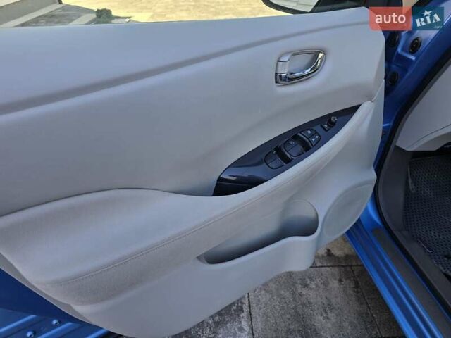 Синий Ниссан Лиф, объемом двигателя 0 л и пробегом 80 тыс. км за 4300 $, фото 12 на Automoto.ua