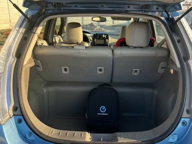 Синій Ніссан Ліф, об'ємом двигуна 0 л та пробігом 160 тис. км за 5200 $, фото 5 на Automoto.ua