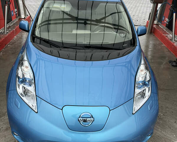 Синий Ниссан Лиф, объемом двигателя 0 л и пробегом 107 тыс. км за 4350 $, фото 1 на Automoto.ua