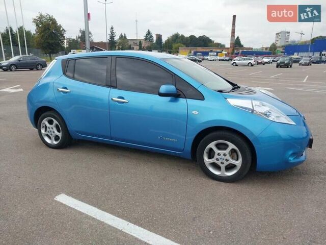 Синий Ниссан Лиф, объемом двигателя 0 л и пробегом 128 тыс. км за 4999 $, фото 2 на Automoto.ua