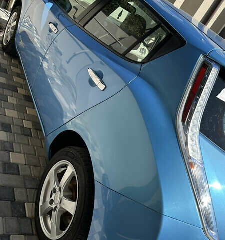 Синий Ниссан Лиф, объемом двигателя 0 л и пробегом 130 тыс. км за 5200 $, фото 9 на Automoto.ua