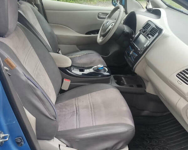 Синий Ниссан Лиф, объемом двигателя 0 л и пробегом 100 тыс. км за 3600 $, фото 15 на Automoto.ua