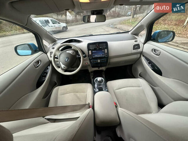 Синий Ниссан Лиф, объемом двигателя 0 л и пробегом 97 тыс. км за 4400 $, фото 10 на Automoto.ua