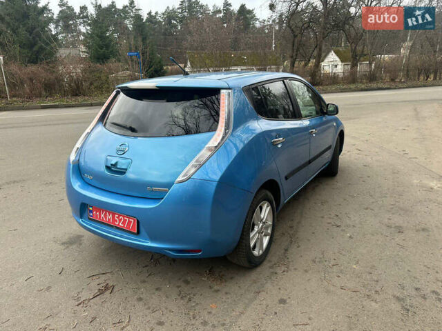 Синий Ниссан Лиф, объемом двигателя 0 л и пробегом 97 тыс. км за 4400 $, фото 7 на Automoto.ua
