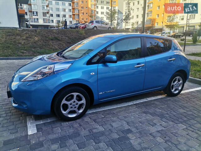 Синій Ніссан Ліф, об'ємом двигуна 0 л та пробігом 120 тис. км за 4500 $, фото 2 на Automoto.ua