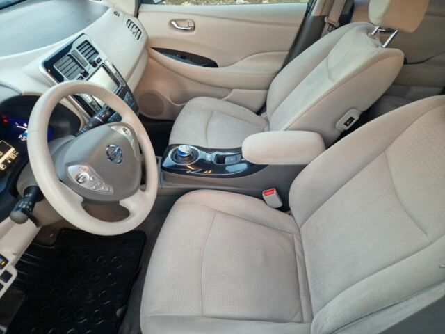 Синий Ниссан Лиф, объемом двигателя 0 л и пробегом 112 тыс. км за 5850 $, фото 20 на Automoto.ua