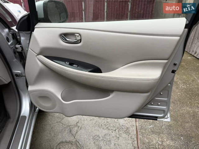 Синій Ніссан Ліф, об'ємом двигуна 0 л та пробігом 92 тис. км за 4990 $, фото 32 на Automoto.ua