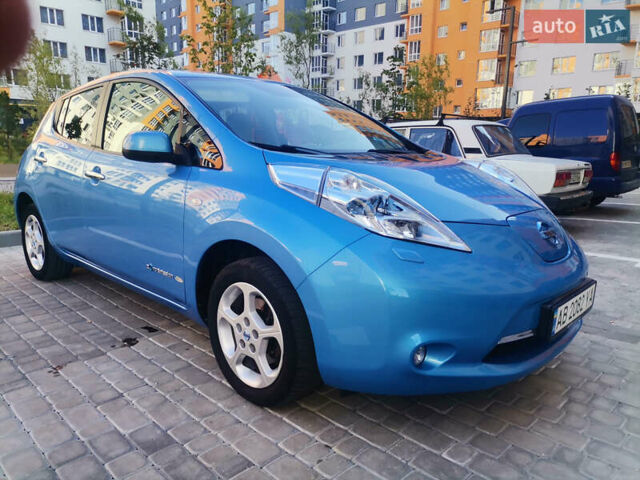 Синій Ніссан Ліф, об'ємом двигуна 0 л та пробігом 120 тис. км за 4500 $, фото 9 на Automoto.ua