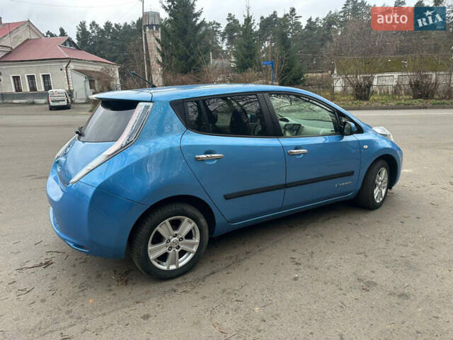 Синий Ниссан Лиф, объемом двигателя 0 л и пробегом 97 тыс. км за 4400 $, фото 8 на Automoto.ua