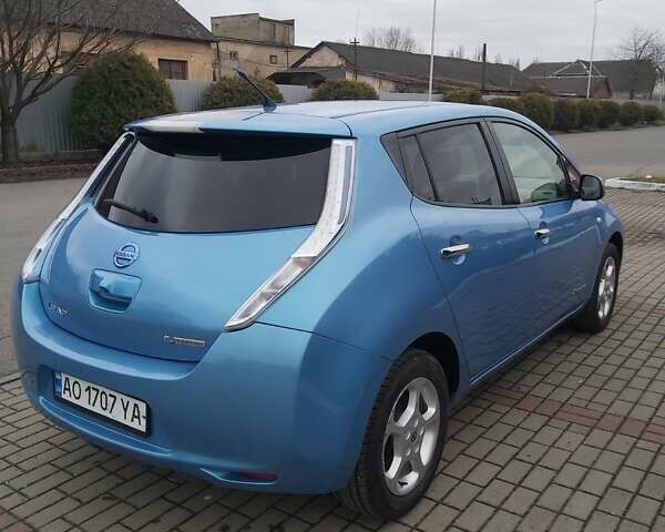 Синий Ниссан Лиф, объемом двигателя 0 л и пробегом 136 тыс. км за 4350 $, фото 2 на Automoto.ua