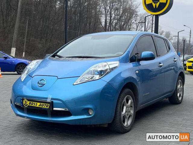 Синий Ниссан Лиф, объемом двигателя 24 л и пробегом 140 тыс. км за 5800 $, фото 2 на Automoto.ua