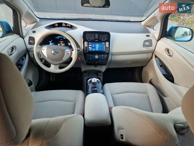 Синий Ниссан Лиф, объемом двигателя 0 л и пробегом 112 тыс. км за 5850 $, фото 19 на Automoto.ua