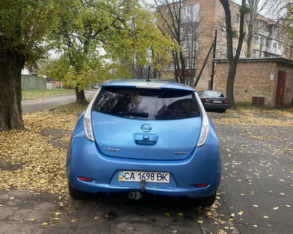 Синий Ниссан Лиф, объемом двигателя 0 л и пробегом 270 тыс. км за 3500 $, фото 4 на Automoto.ua