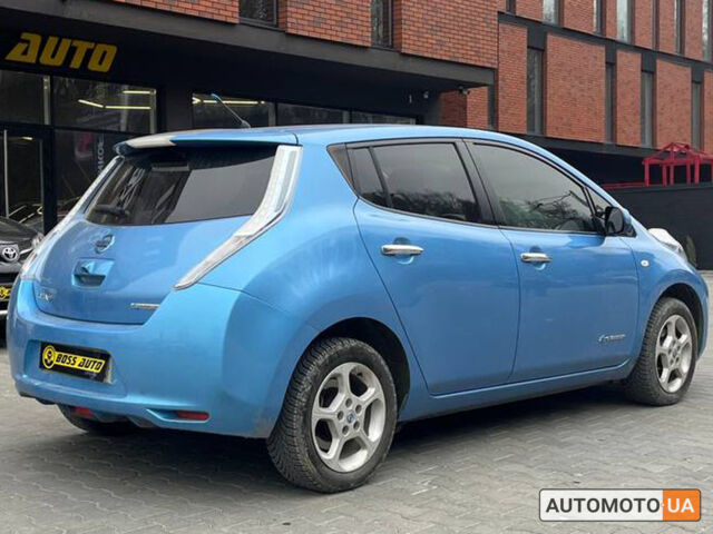 Синий Ниссан Лиф, объемом двигателя 24 л и пробегом 140 тыс. км за 5800 $, фото 5 на Automoto.ua