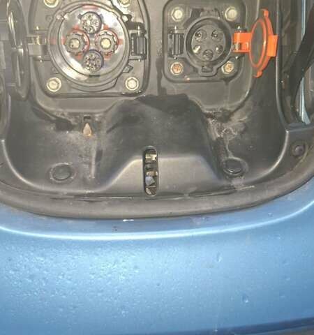 Синий Ниссан Лиф, объемом двигателя 0 л и пробегом 107 тыс. км за 5200 $, фото 8 на Automoto.ua