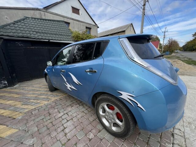 Синій Ніссан Ліф, об'ємом двигуна 0 л та пробігом 150 тис. км за 5616 $, фото 5 на Automoto.ua