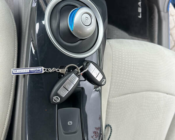 Синій Ніссан Ліф, об'ємом двигуна 0 л та пробігом 63 тис. км за 5500 $, фото 24 на Automoto.ua