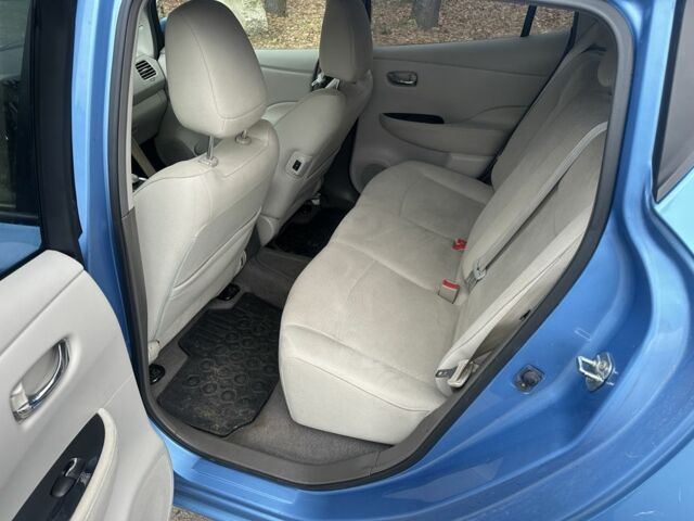 Синий Ниссан Лиф, объемом двигателя 0 л и пробегом 98 тыс. км за 4299 $, фото 6 на Automoto.ua