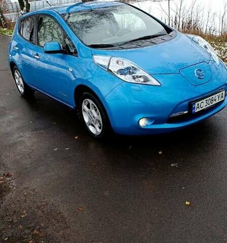 Синий Ниссан Лиф, объемом двигателя 0 л и пробегом 120 тыс. км за 4650 $, фото 6 на Automoto.ua