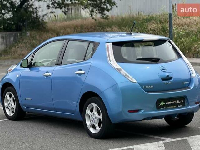 Синій Ніссан Ліф, об'ємом двигуна 0 л та пробігом 150 тис. км за 5499 $, фото 4 на Automoto.ua