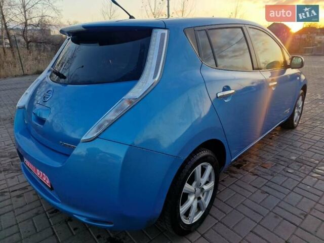 Синий Ниссан Лиф, объемом двигателя 0 л и пробегом 112 тыс. км за 5850 $, фото 5 на Automoto.ua