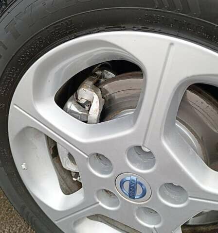 Синий Ниссан Лиф, объемом двигателя 0 л и пробегом 120 тыс. км за 4650 $, фото 2 на Automoto.ua