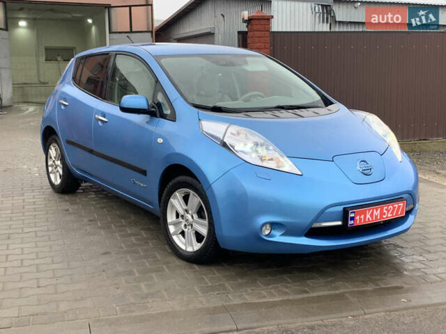 Синий Ниссан Лиф, объемом двигателя 0 л и пробегом 97 тыс. км за 4400 $, фото 1 на Automoto.ua