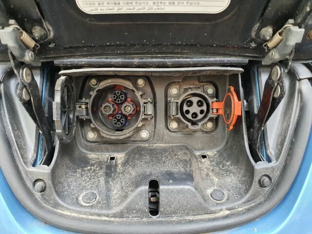 Синій Ніссан Ліф, об'ємом двигуна 0 л та пробігом 100 тис. км за 12900 $, фото 15 на Automoto.ua