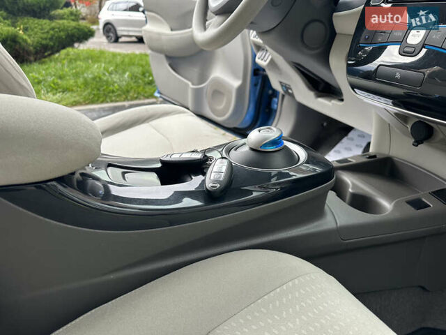 Синій Ніссан Ліф, об'ємом двигуна 0 л та пробігом 63 тис. км за 5500 $, фото 33 на Automoto.ua