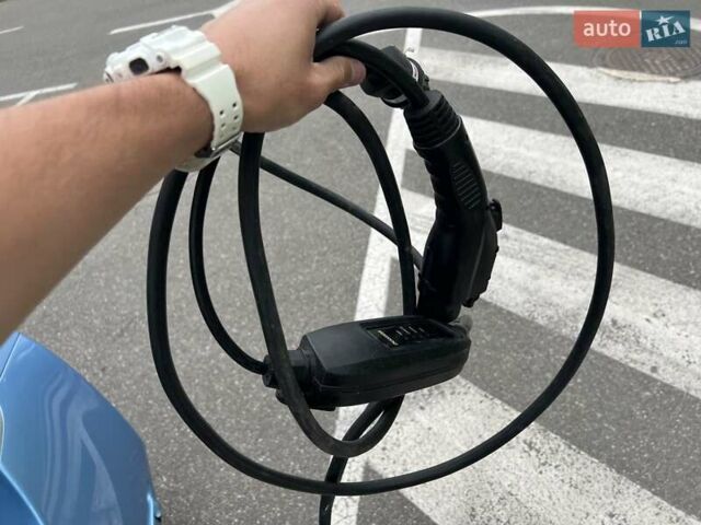Синій Ніссан Ліф, об'ємом двигуна 0 л та пробігом 150 тис. км за 5499 $, фото 32 на Automoto.ua