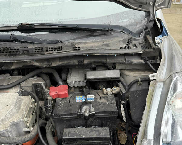 Синій Ніссан Ліф, об'ємом двигуна 0 л та пробігом 92 тис. км за 4990 $, фото 12 на Automoto.ua