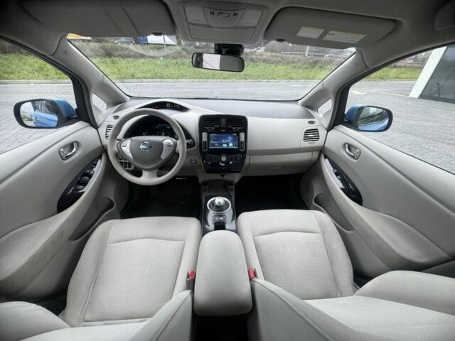 Синий Ниссан Лиф, объемом двигателя 0 л и пробегом 138 тыс. км за 4700 $, фото 8 на Automoto.ua