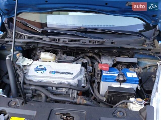 Синий Ниссан Лиф, объемом двигателя 0 л и пробегом 93 тыс. км за 5650 $, фото 2 на Automoto.ua
