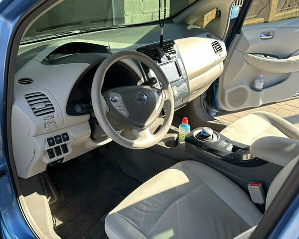 Синій Ніссан Ліф, об'ємом двигуна 0 л та пробігом 140 тис. км за 5500 $, фото 7 на Automoto.ua
