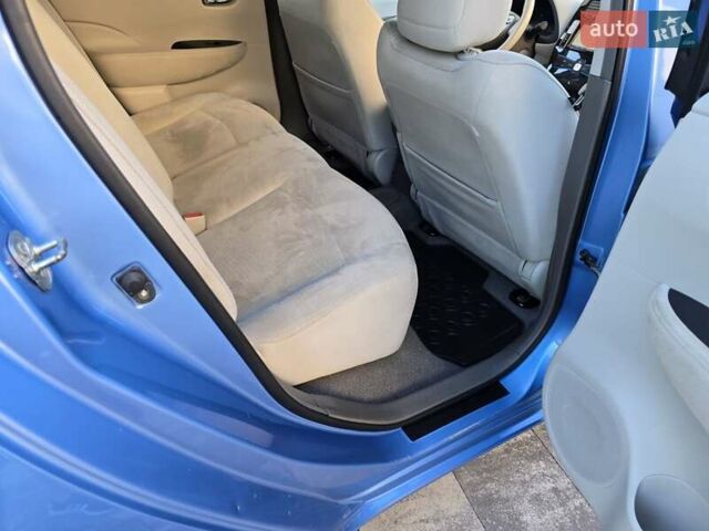 Синий Ниссан Лиф, объемом двигателя 0 л и пробегом 116 тыс. км за 5500 $, фото 30 на Automoto.ua