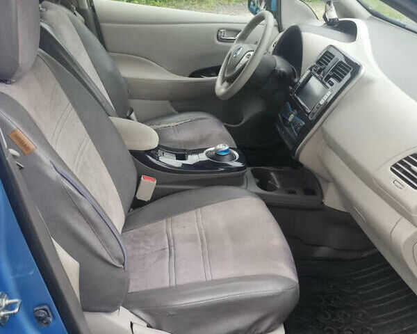 Синий Ниссан Лиф, объемом двигателя 0 л и пробегом 100 тыс. км за 4500 $, фото 9 на Automoto.ua