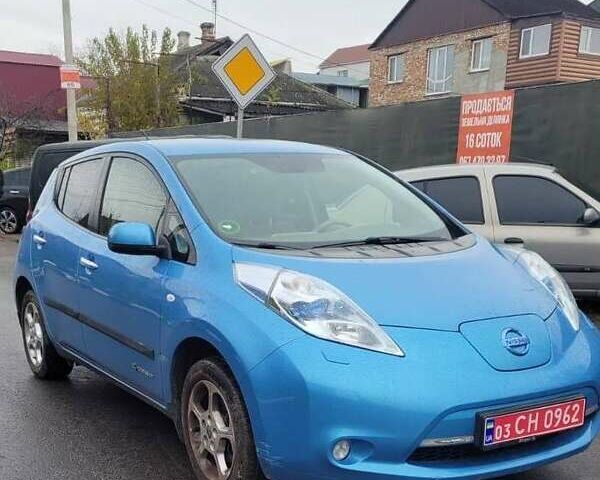 Синий Ниссан Лиф, объемом двигателя 0 л и пробегом 100 тыс. км за 3600 $, фото 5 на Automoto.ua