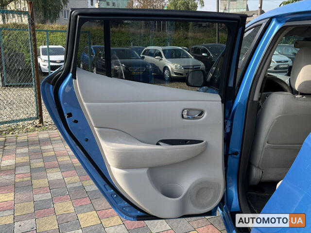 Синій Ніссан Ліф, об'ємом двигуна 25 л та пробігом 135 тис. км за 6400 $, фото 21 на Automoto.ua
