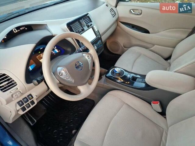 Синий Ниссан Лиф, объемом двигателя 0 л и пробегом 112 тыс. км за 5850 $, фото 18 на Automoto.ua
