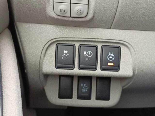 Синий Ниссан Лиф, объемом двигателя 0 л и пробегом 115 тыс. км за 5850 $, фото 19 на Automoto.ua