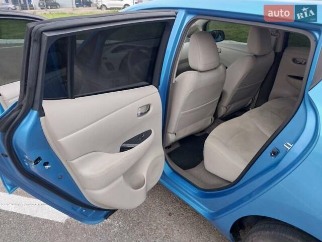 Синий Ниссан Лиф, объемом двигателя 0 л и пробегом 128 тыс. км за 4999 $, фото 15 на Automoto.ua