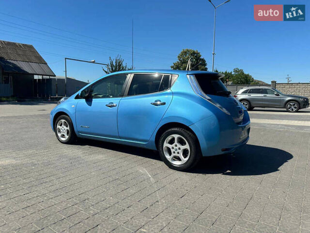 Синий Ниссан Лиф, объемом двигателя 0 л и пробегом 135 тыс. км за 5500 $, фото 8 на Automoto.ua