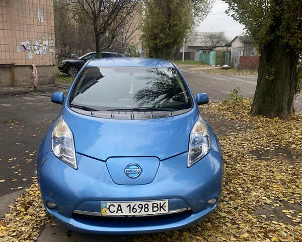 Синий Ниссан Лиф, объемом двигателя 0 л и пробегом 270 тыс. км за 3700 $, фото 2 на Automoto.ua