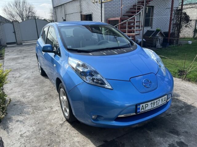 Синий Ниссан Лиф, объемом двигателя 0 л и пробегом 156 тыс. км за 4600 $, фото 1 на Automoto.ua